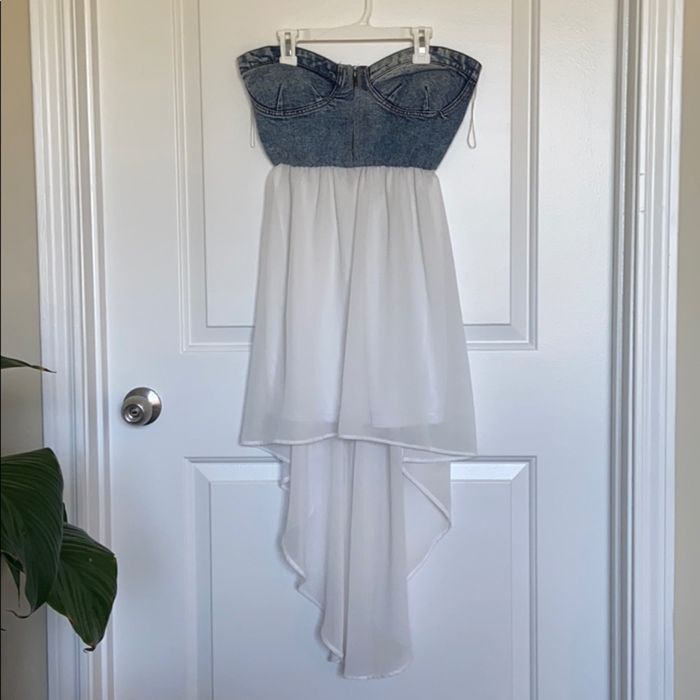 Strapless dress